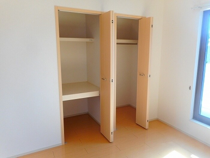 物件内観写真13　(収納)