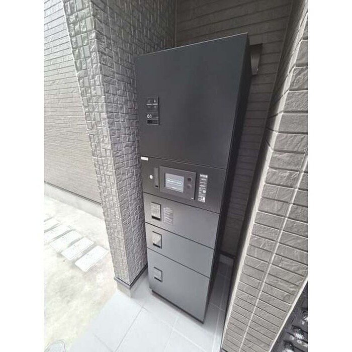 物件外観写真4　(建物設備)