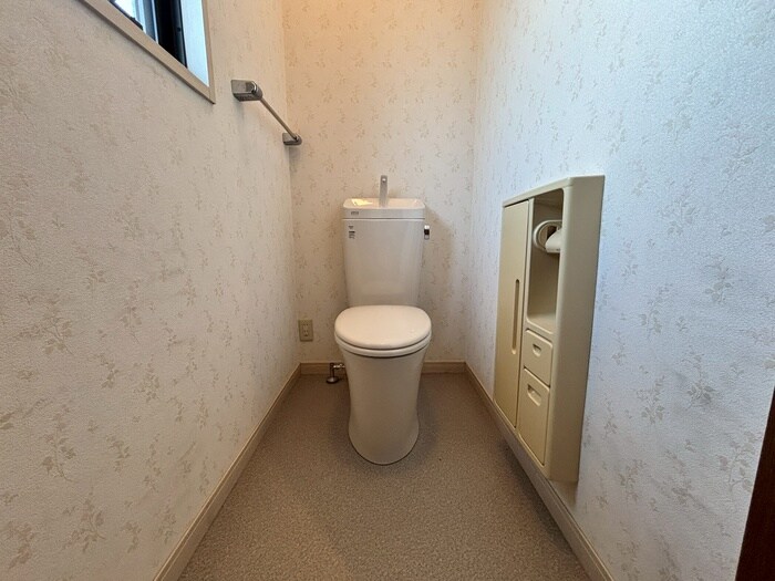 物件内観写真14　(トイレ)