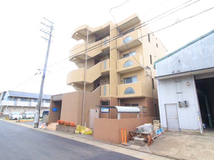 シャルマン砂田の物件外観写真