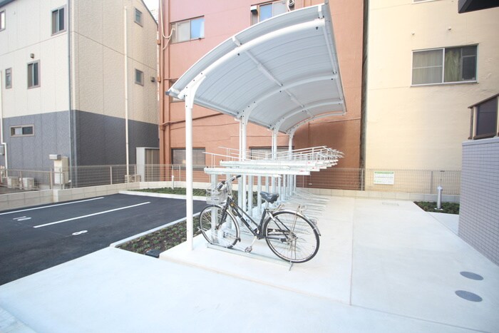 物件外観写真3　(駐輪場)