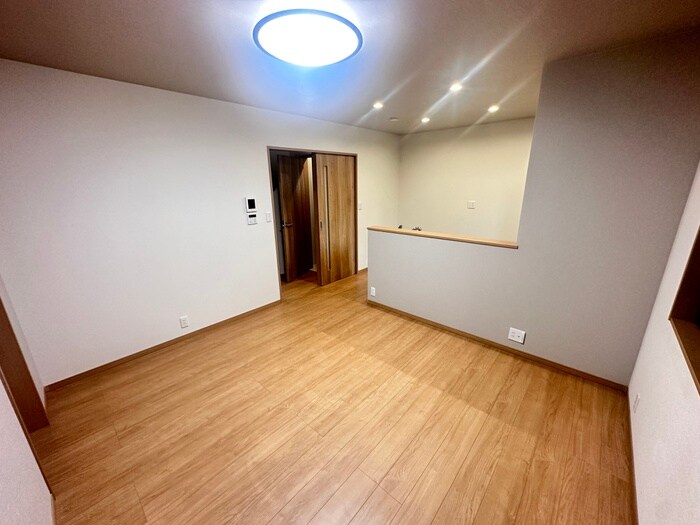 物件内観写真10　(居室)