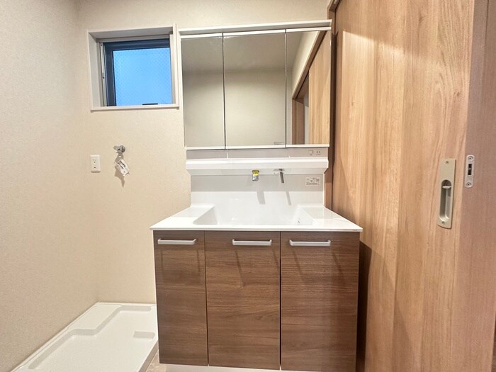 物件内観写真12　(洗面)