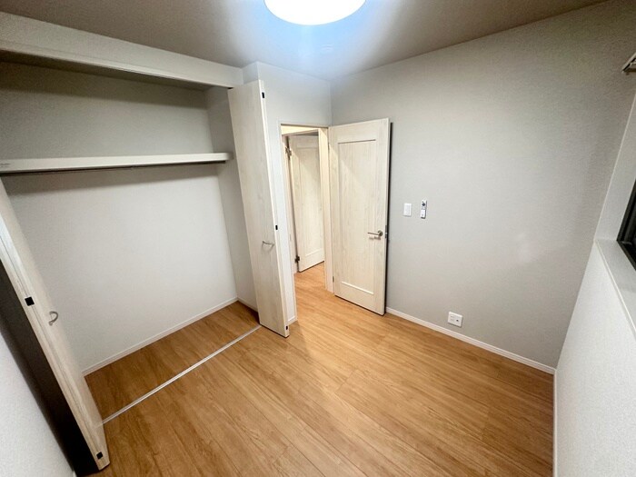 物件内観写真22　(居室)