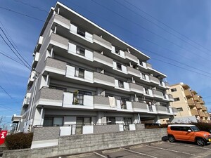 木賀第二杉本ビル外観写真