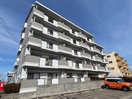 木賀第二杉本ビル外観写真