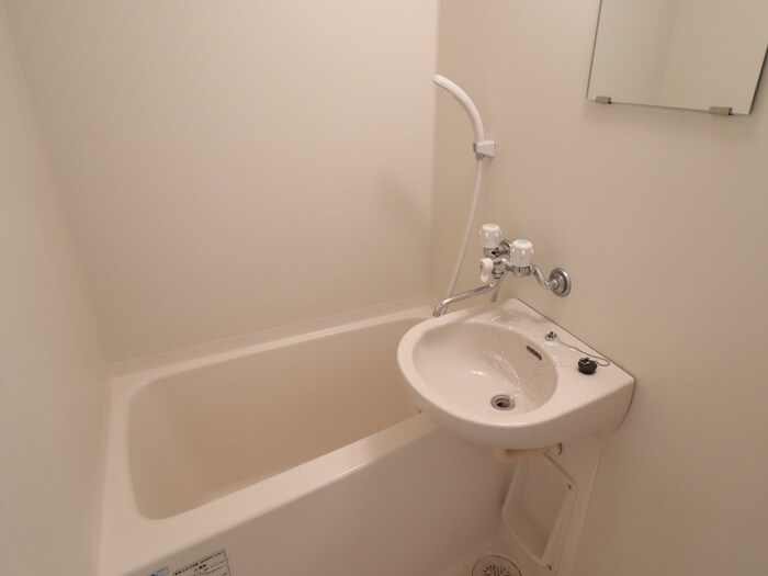 物件内観写真13　(バス／シャワールーム等)