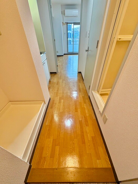 物件内観写真18　(廊下)