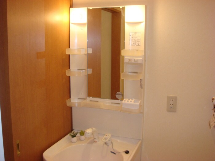 物件内観写真9　(洗面)