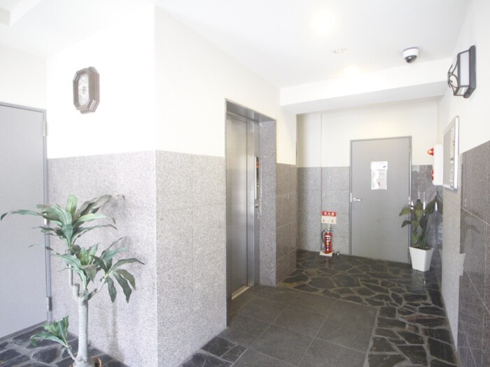 物件外観写真6　(建物設備)