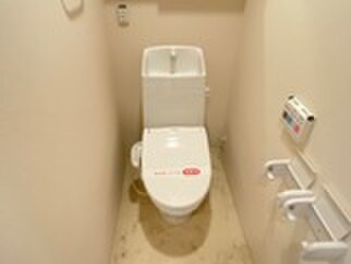 物件内観写真9　(トイレ)