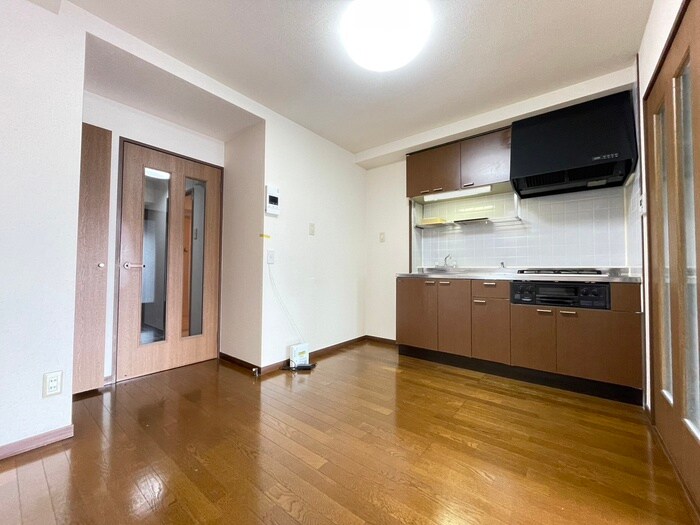 物件内観写真10　(内観写真)