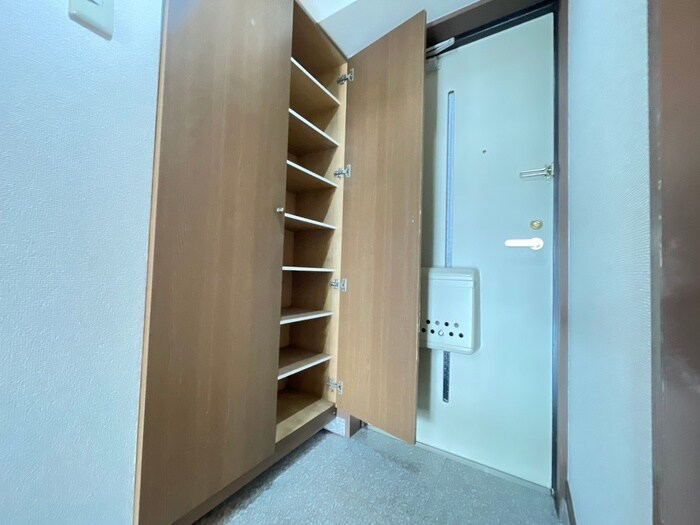 物件内観写真20　(玄関)