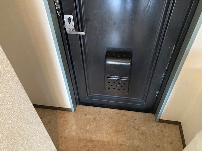 物件内観写真17　(玄関)