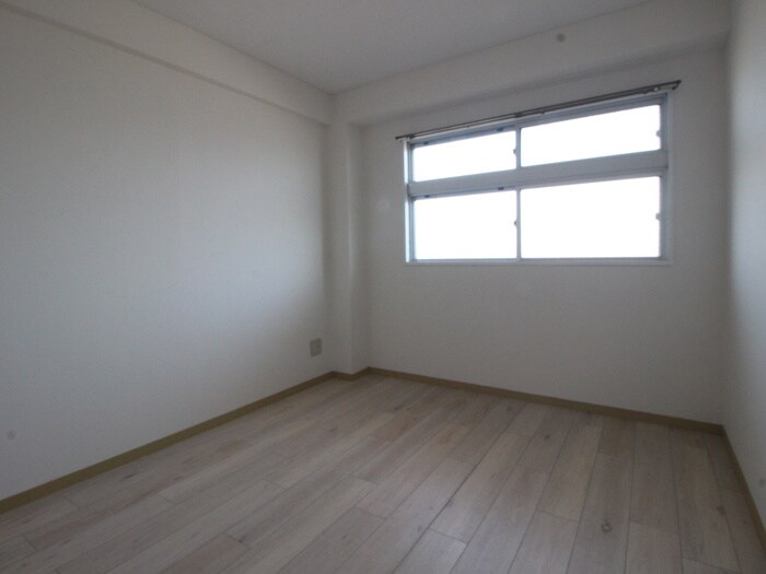 物件内観写真18　(居室)