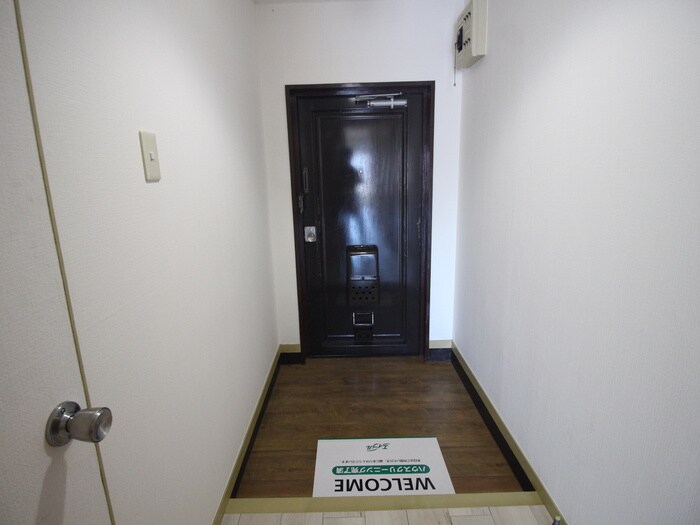 物件内観写真20　(玄関)