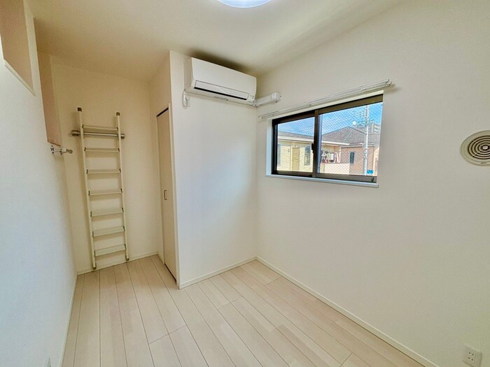 物件内観写真9　(居室)