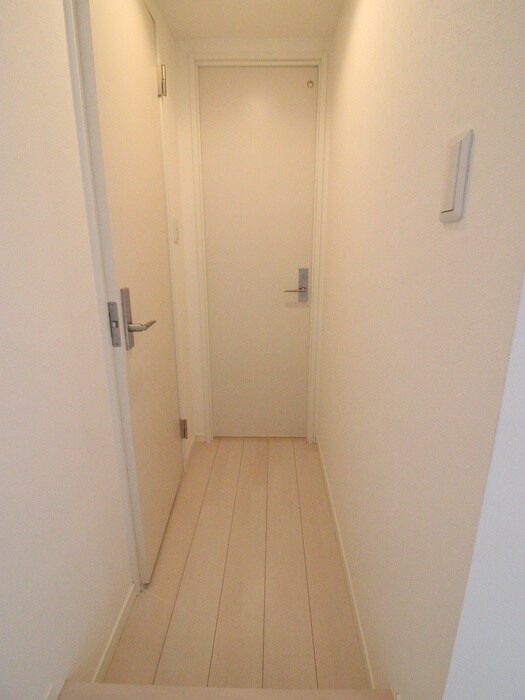 物件内観写真20　(廊下)
