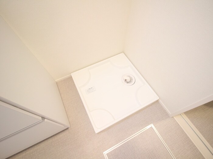 物件内観写真9　(洗濯機置場)