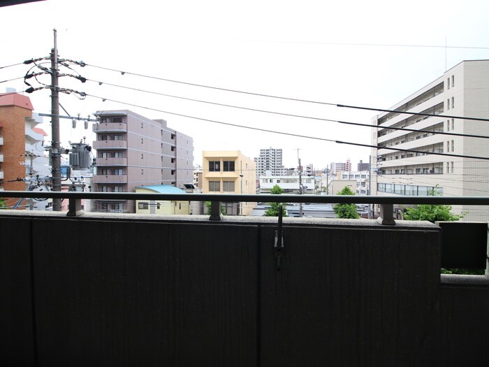 物件内観写真22　(室内からの展望)