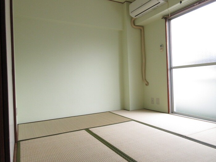 物件内観写真10　(居室)