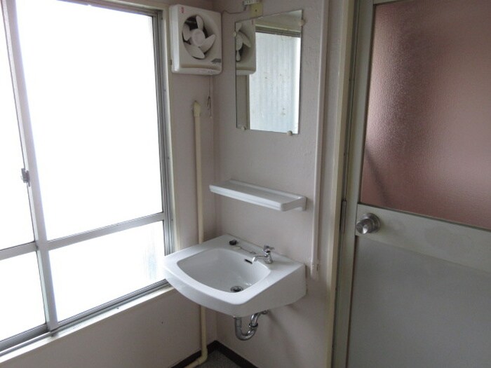 物件内観写真16　(洗面)
