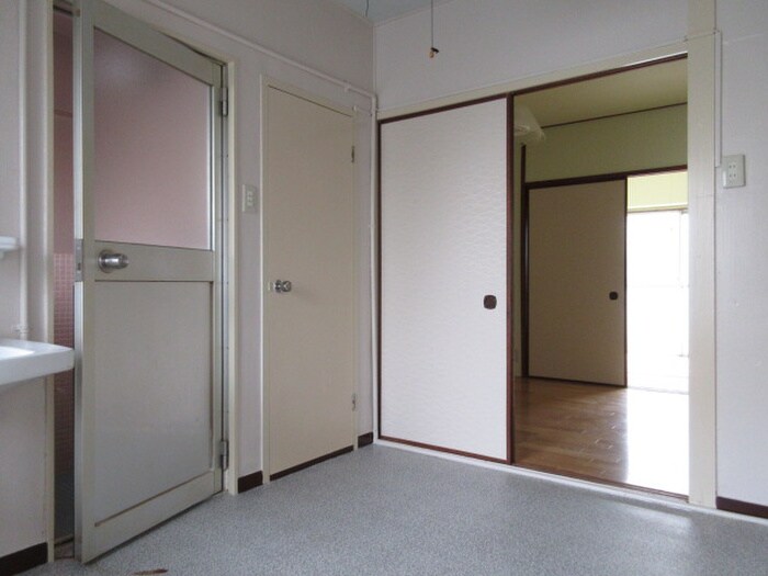 物件内観写真18　(廊下)