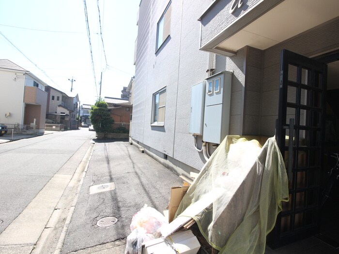 物件外観写真4　(駐車場)