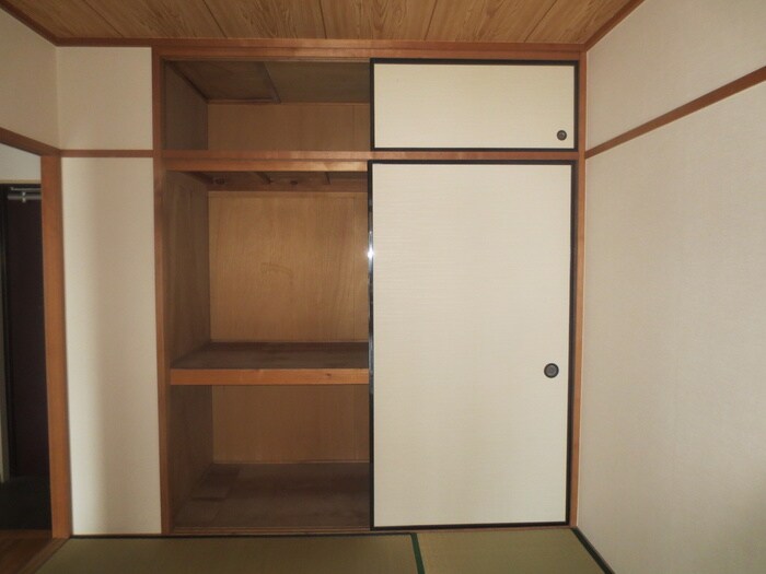 物件内観写真11　(収納)