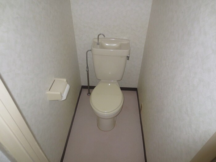 物件内観写真14　(トイレ)