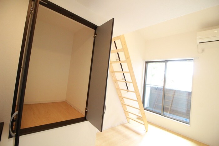 物件内観写真16　(収納)