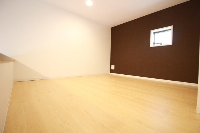 物件内観写真18　(ロフト)