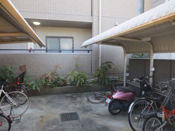 駐輪場