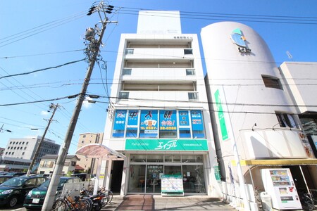 岩倉駅西ビル外観写真
