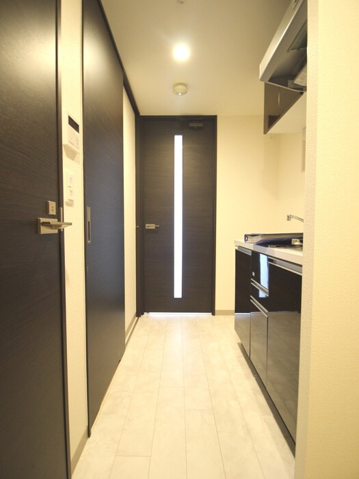 物件内観写真14　(廊下)