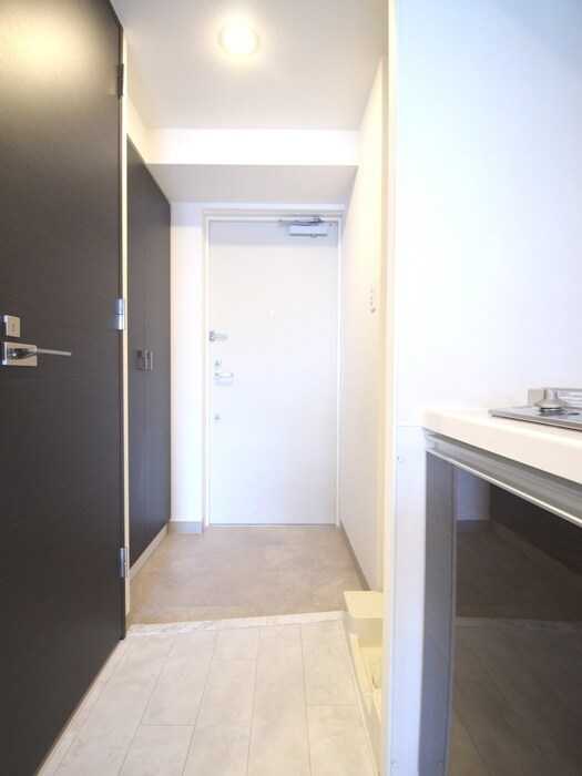 物件内観写真15　(玄関)