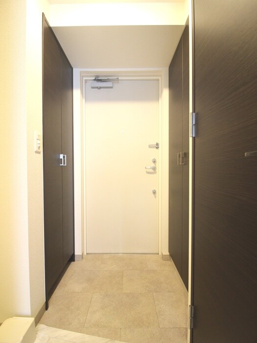 物件内観写真17　(玄関)