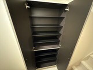 物件内観写真8　(靴箱)