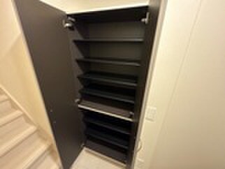 物件内観写真8　(靴箱)