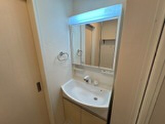 物件内観写真11　(洗面)