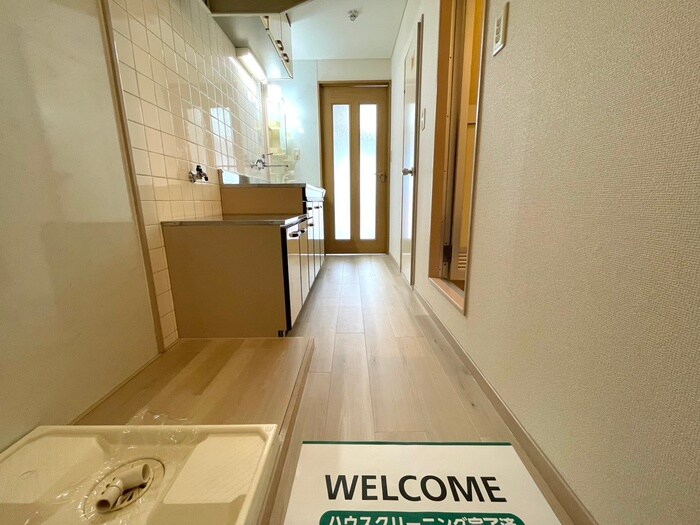 物件内観写真19　(廊下)