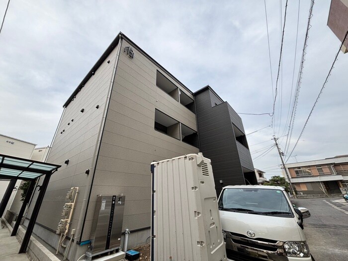 物件外観写真1　(外観写真)