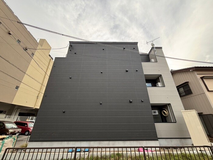 物件外観写真4　(外観写真)