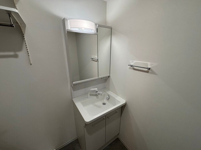 物件内観写真12　(洗面)