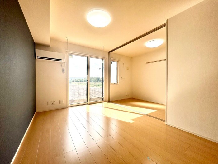 物件内観写真4　(居室)