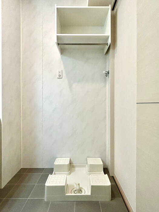 物件内観写真15　(洗濯機置場)