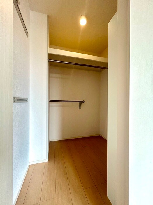 物件内観写真16　(収納)