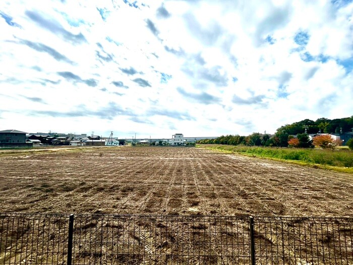 物件内観写真19　(室内からの展望)