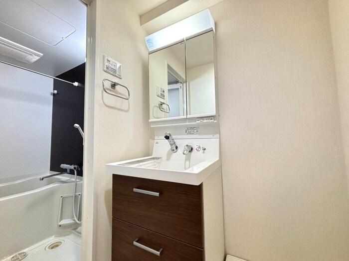 物件内観写真10　(洗面)