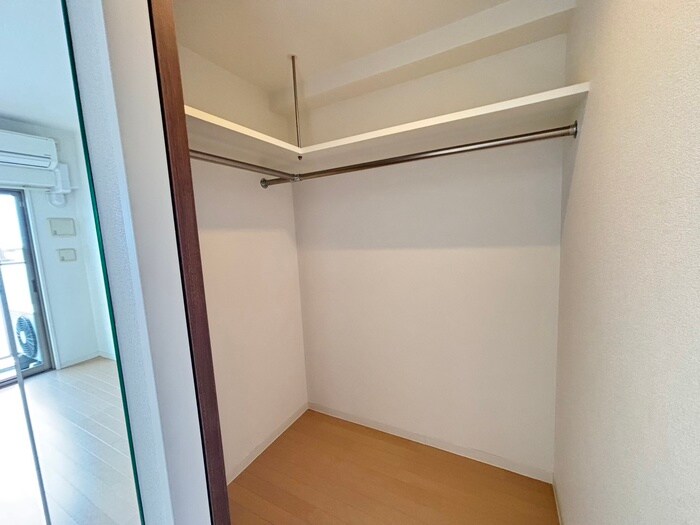 物件内観写真12　(収納)